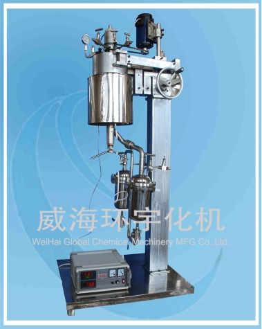 上?？扉_反應(yīng)釜配過濾罐